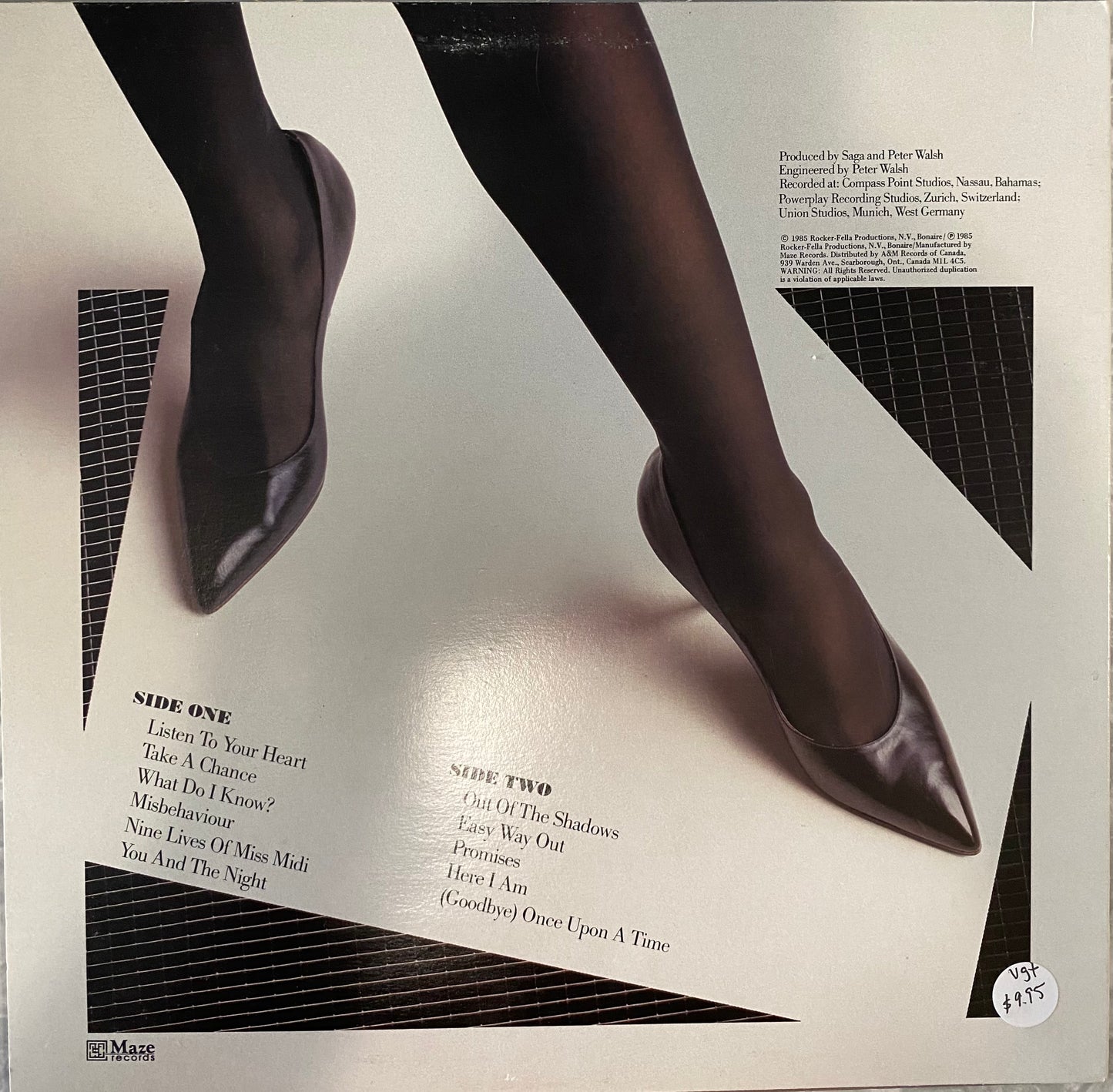 Saga — Behaviour